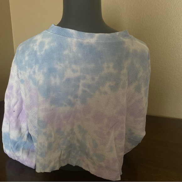 cute tie dye top - Picture 6 of 7